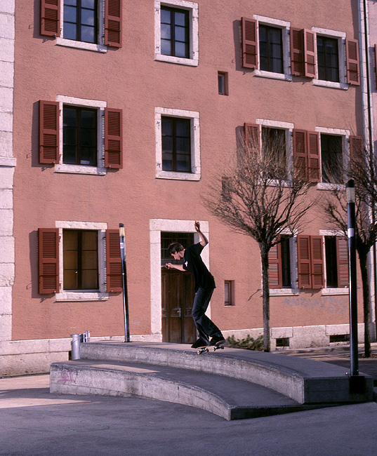 http://www.dada.fm/files/gimgs/35_dadafmsk11.jpg